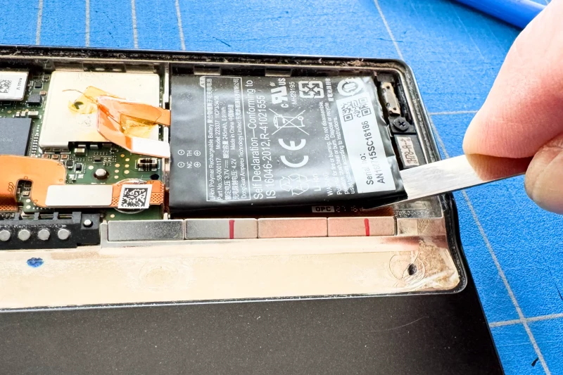 Unsticking the battery