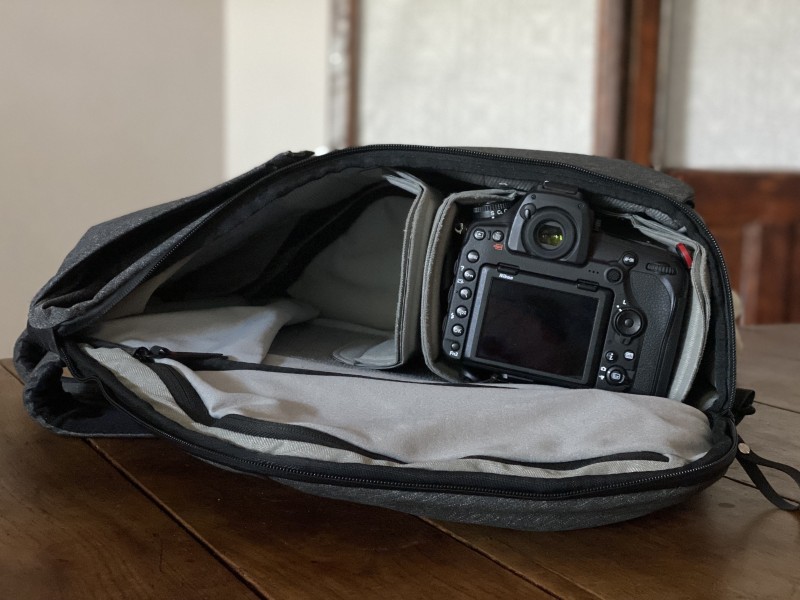 Left side pocket with camera body